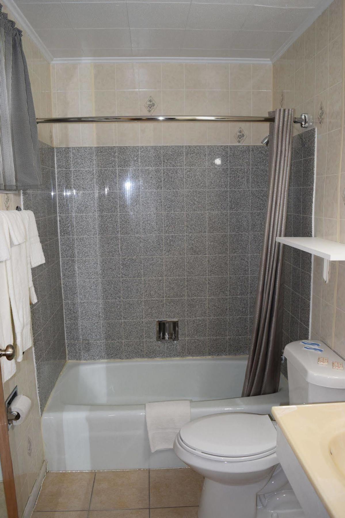 Economy Inn Taylorville Bagian luar foto
